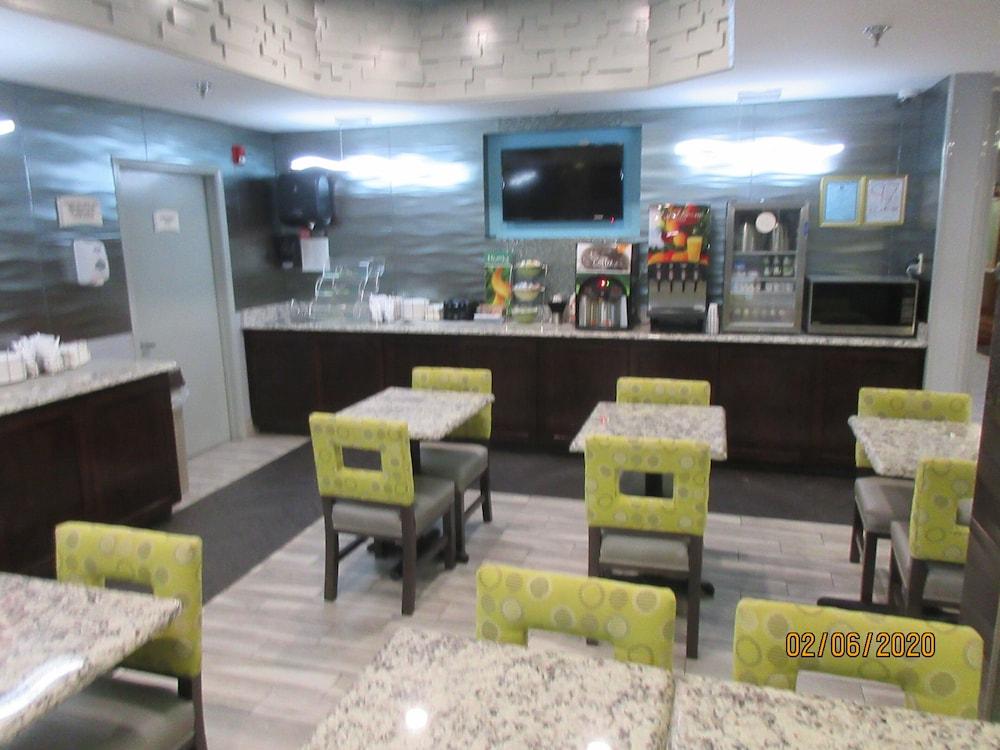 Quality Inn & Suites Montgomery East Carmichael Rd Eksteriør bilde