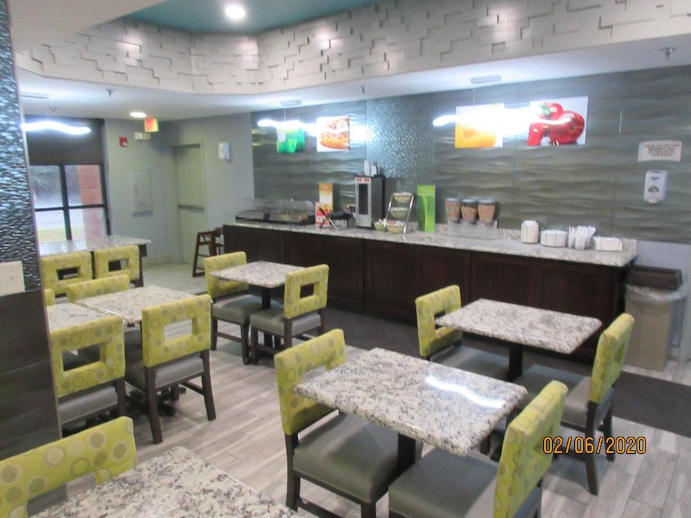 Quality Inn & Suites Montgomery East Carmichael Rd Eksteriør bilde