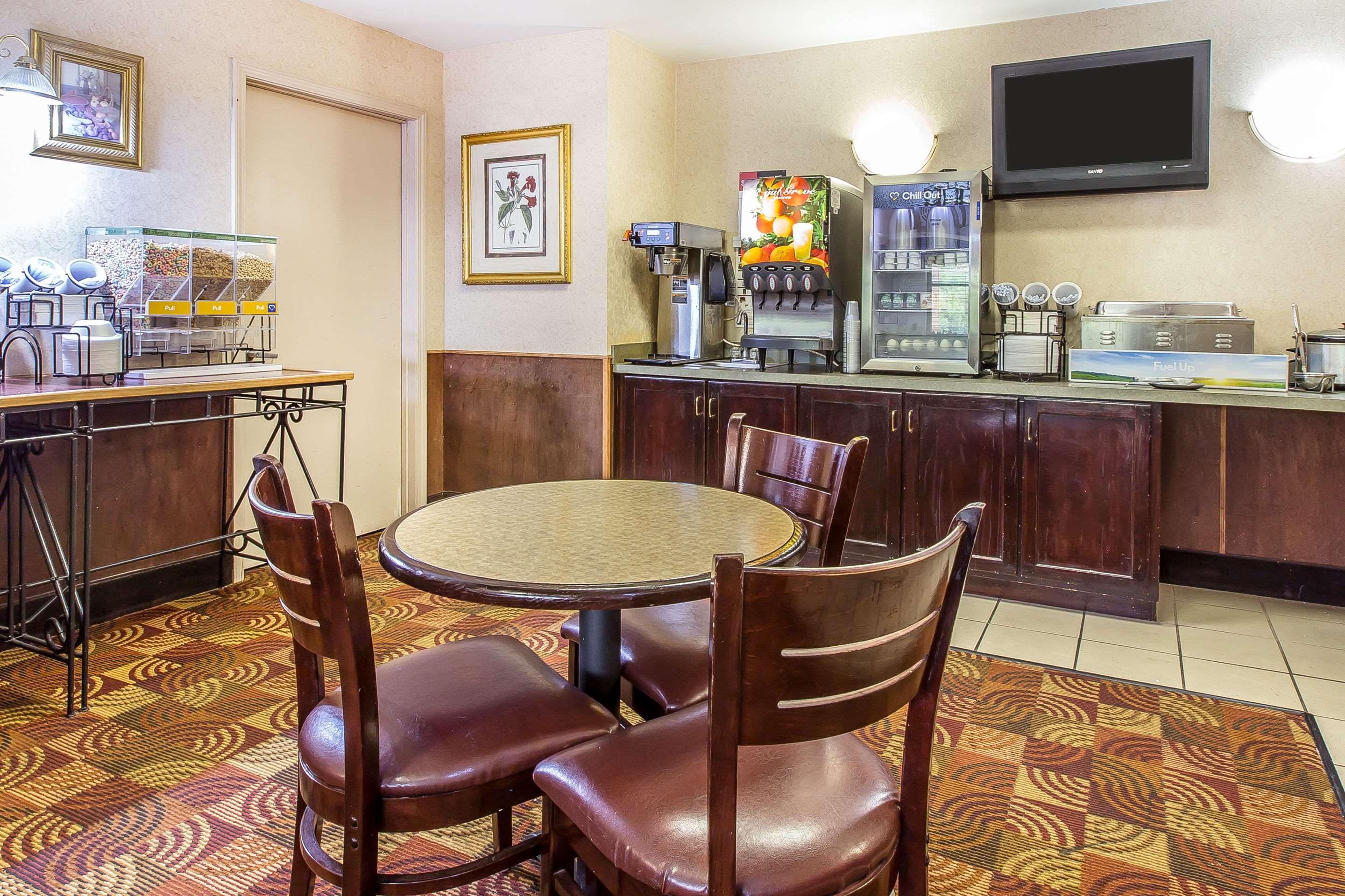 Quality Inn & Suites Montgomery East Carmichael Rd Eksteriør bilde