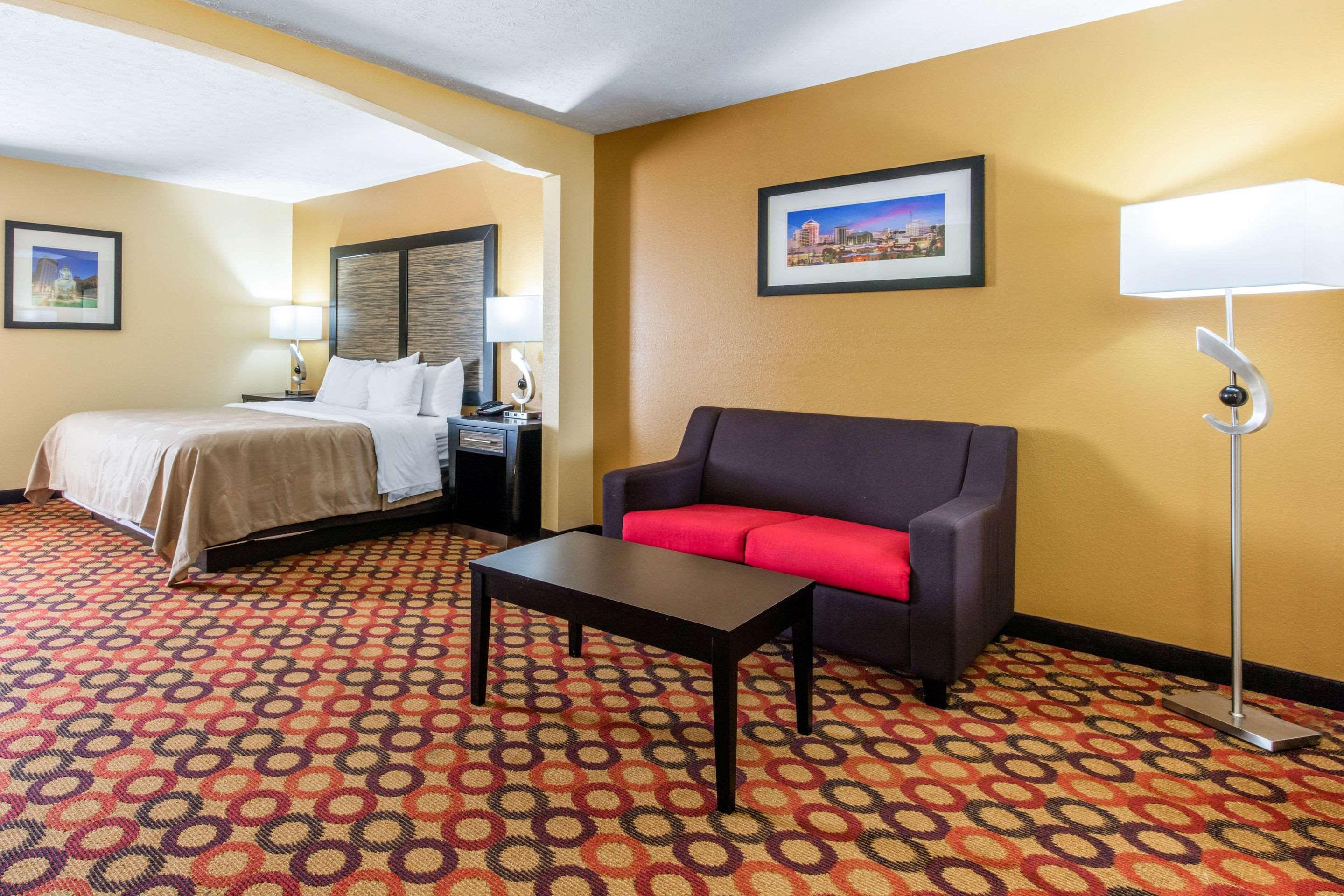 Quality Inn & Suites Montgomery East Carmichael Rd Eksteriør bilde