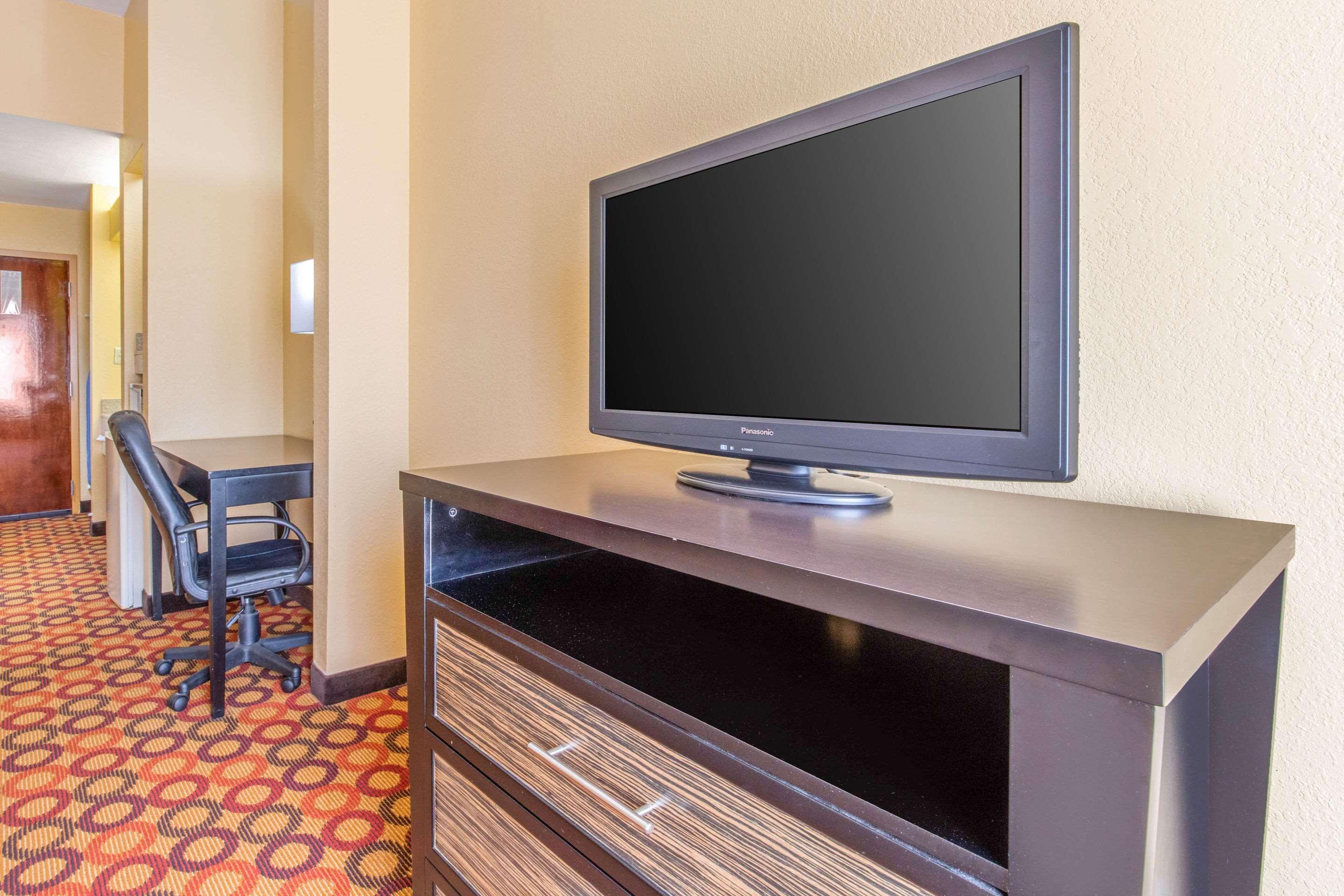 Quality Inn & Suites Montgomery East Carmichael Rd Eksteriør bilde