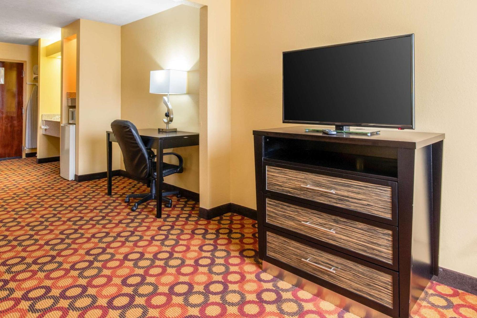 Quality Inn & Suites Montgomery East Carmichael Rd Eksteriør bilde