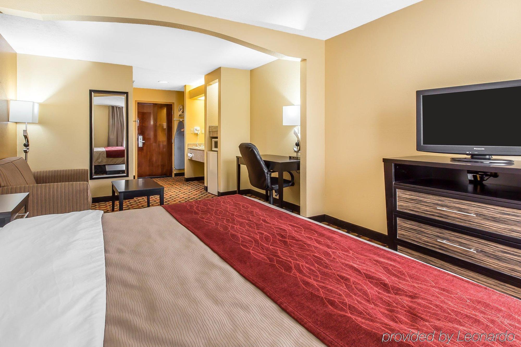 Quality Inn & Suites Montgomery East Carmichael Rd Eksteriør bilde