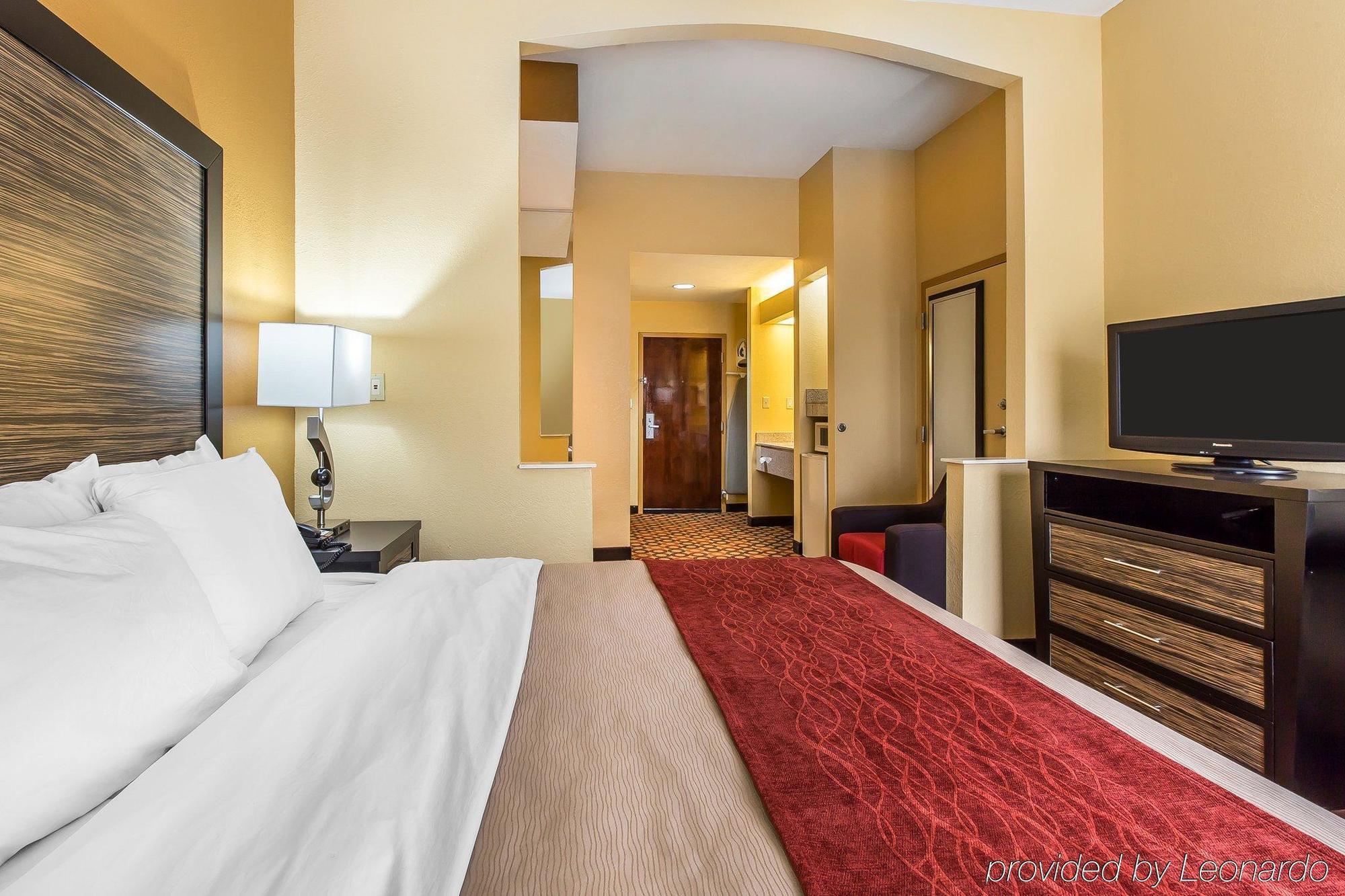 Quality Inn & Suites Montgomery East Carmichael Rd Eksteriør bilde